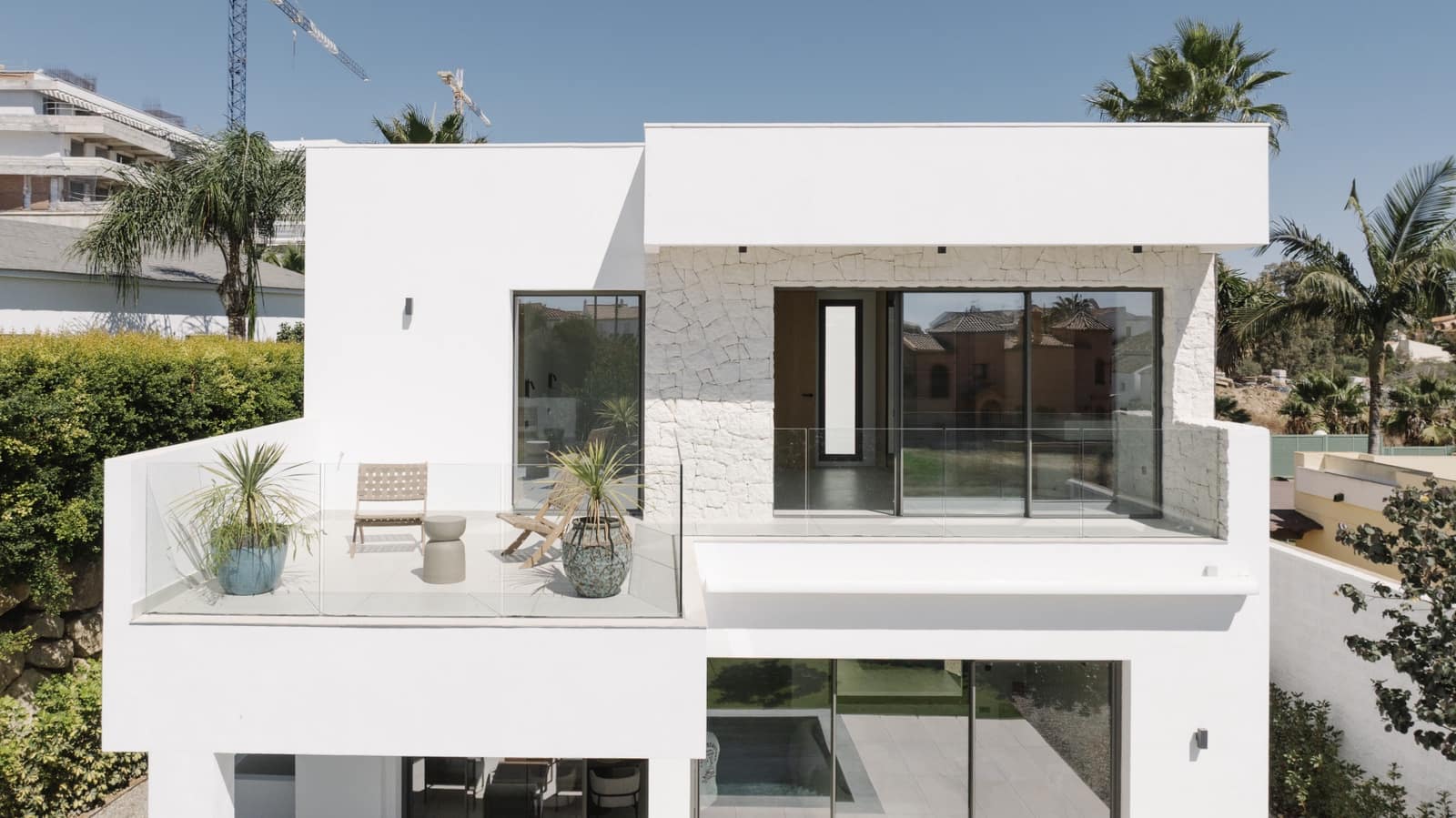 4 sypialnia Willa na sprzedaż w Estepona z basenem garażem - 1 695 000 € (Ref: 9264122)