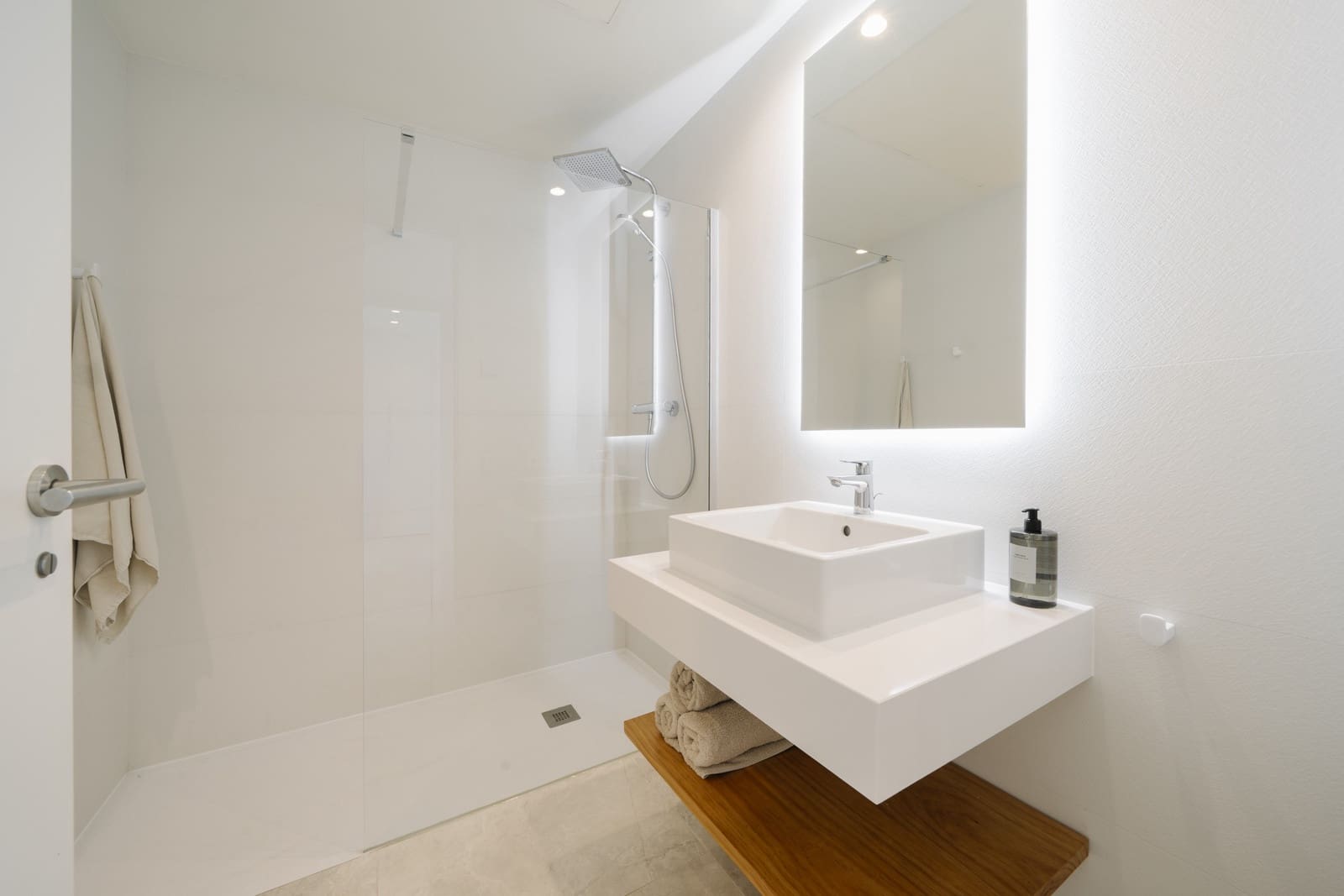 4 chambre Appartement à vendre à Marbella avec piscine garage - 1 550 000 € (Ref: 9310570)