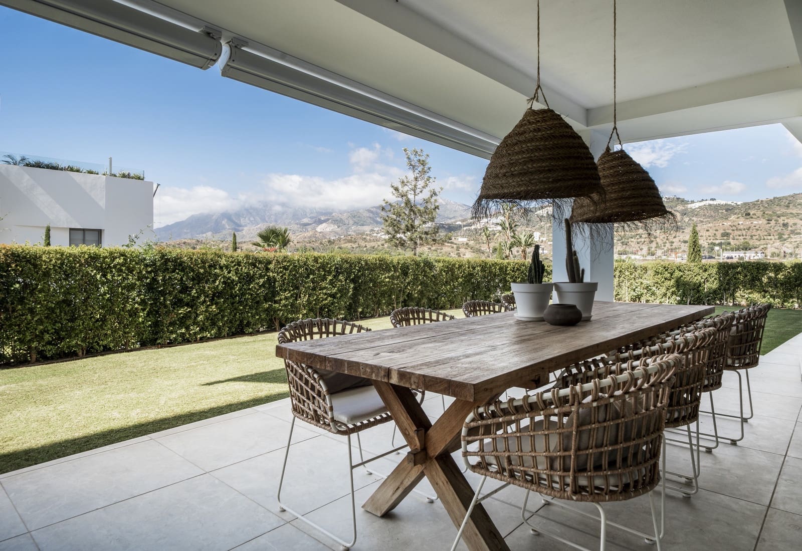 4 bedroom Apartment for sale in Marbella with pool garage - € 1,495,000 (Ref: 9310570)