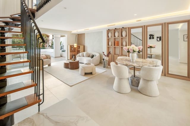 Casa de 3 habitaciones en Nagüeles Alto, Marbella en venta con piscina garaje - 1.495.000 € (Ref: 9326093)