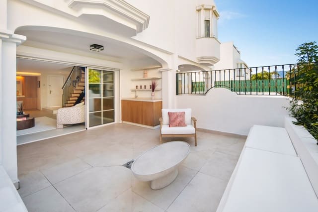 Casa de 3 habitaciones en Nagüeles Alto, Marbella en venta con piscina garaje - 1.495.000 € (Ref: 9326093)