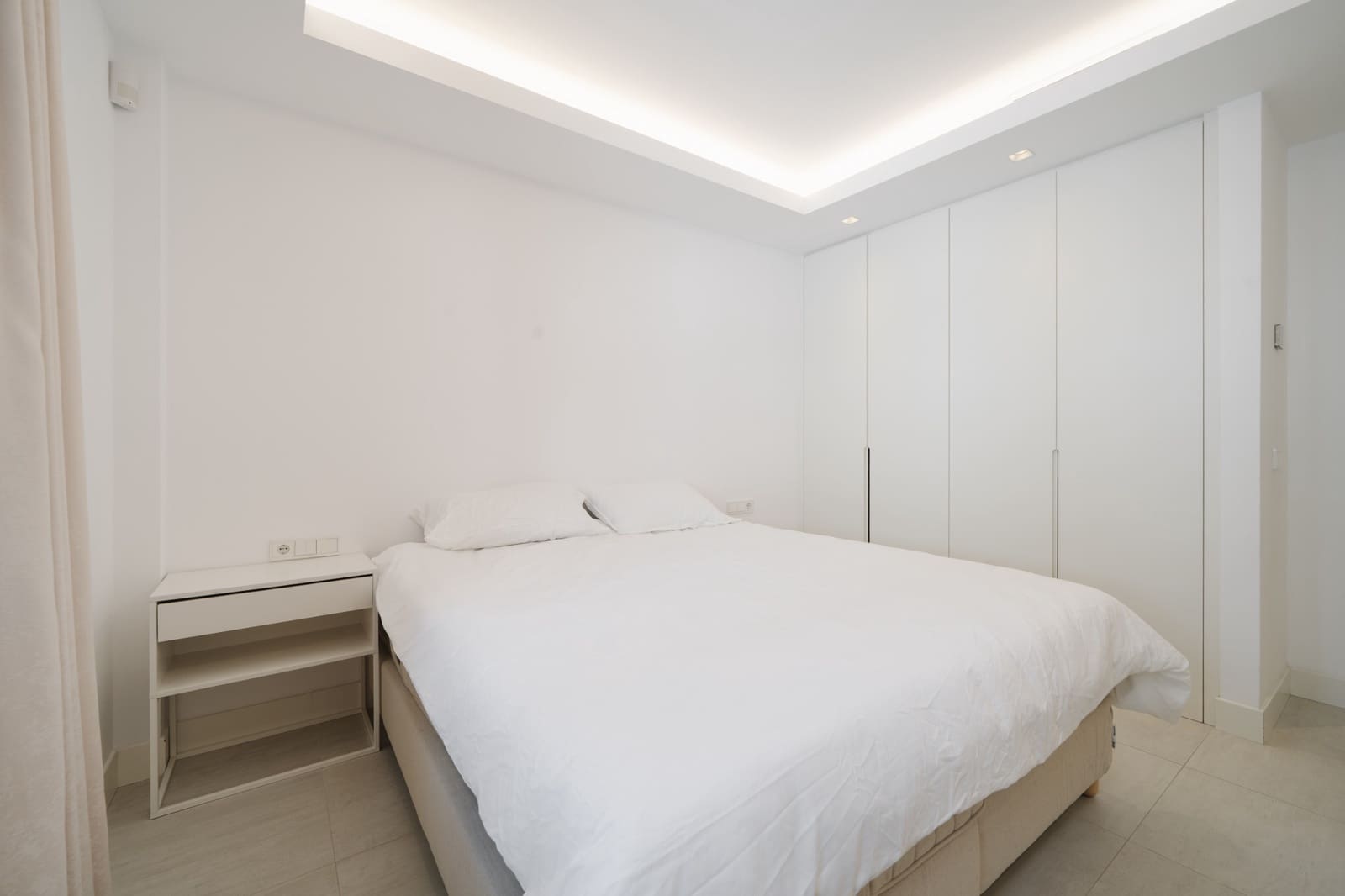 3 soverom Leilighet til salgs i Nueva Andalucia med svømmebasseng garasje - € 949 000 (Ref: 9330239)