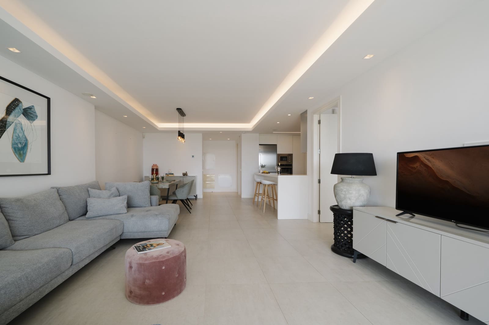 3 soverom Leilighet til salgs i Nueva Andalucia med svømmebasseng garasje - € 949 000 (Ref: 9330239)