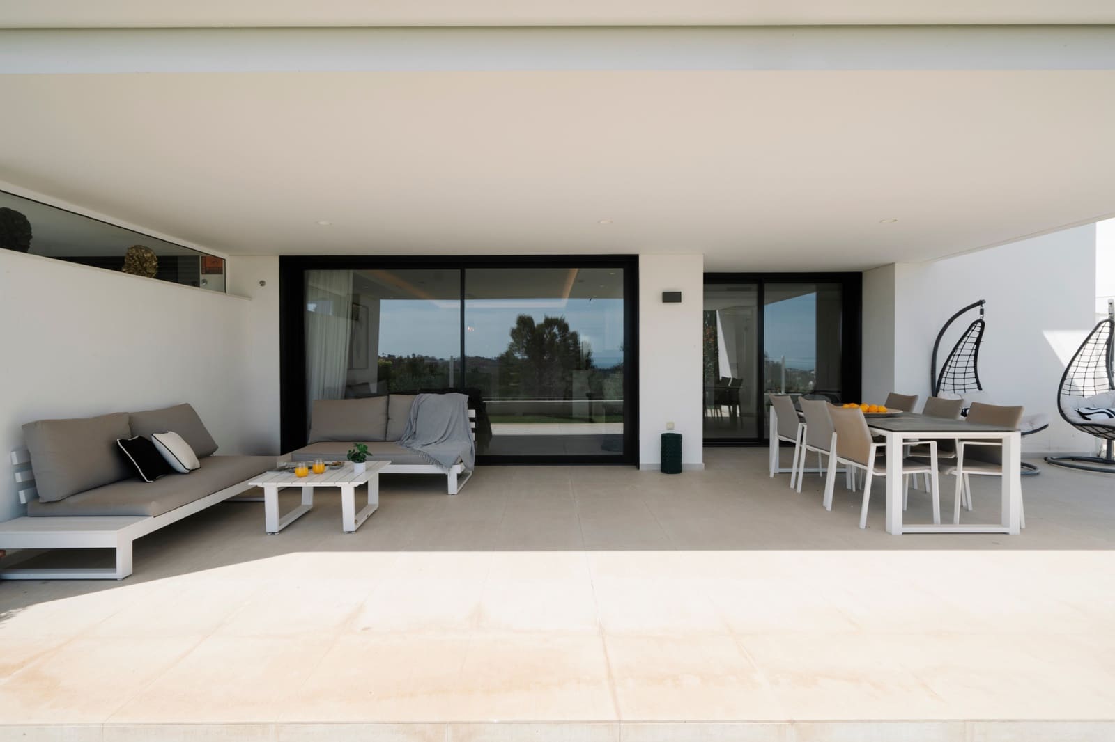 3 soverom Leilighet til salgs i Nueva Andalucia med svømmebasseng garasje - € 949 000 (Ref: 9330239)