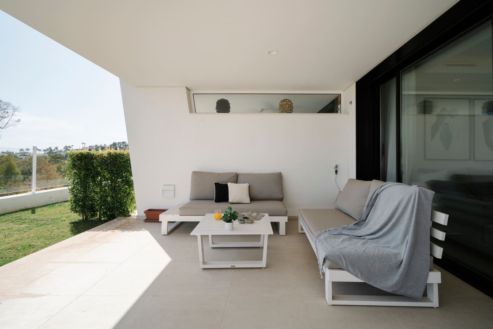 3 soverom Leilighet til salgs i Nueva Andalucia med svømmebasseng garasje - € 949 000 (Ref: 9330239)