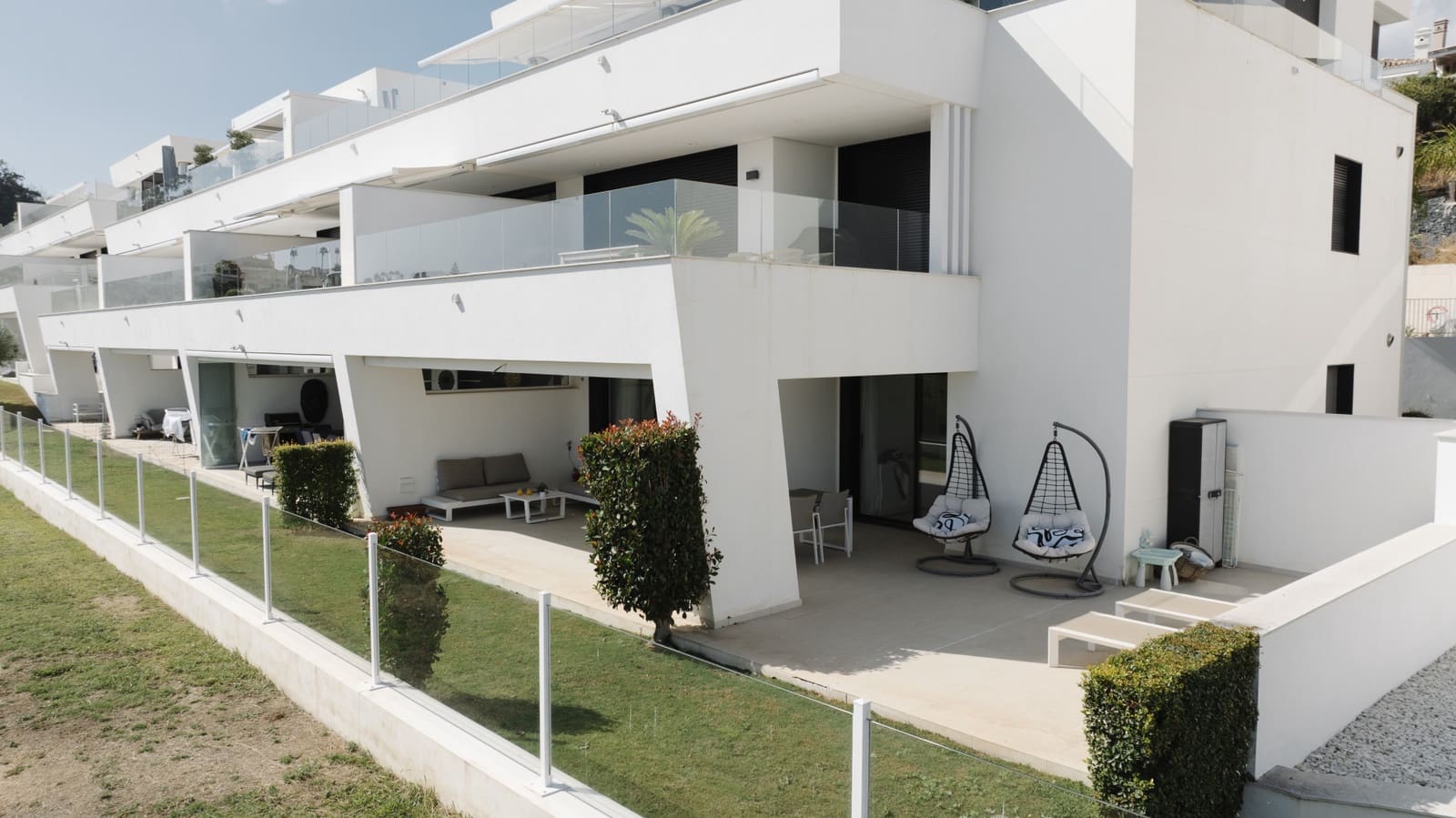 3 soverom Leilighet til salgs i Nueva Andalucia med svømmebasseng garasje - € 949 000 (Ref: 9330239)