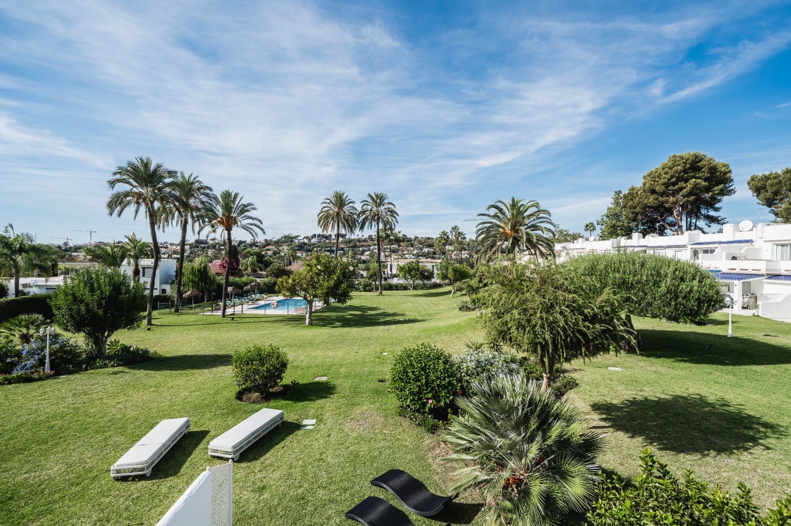 4 sovrum Hus till salu i Nueva Andalucia med pool garage - 1 499 000 € (Ref: 9344451)