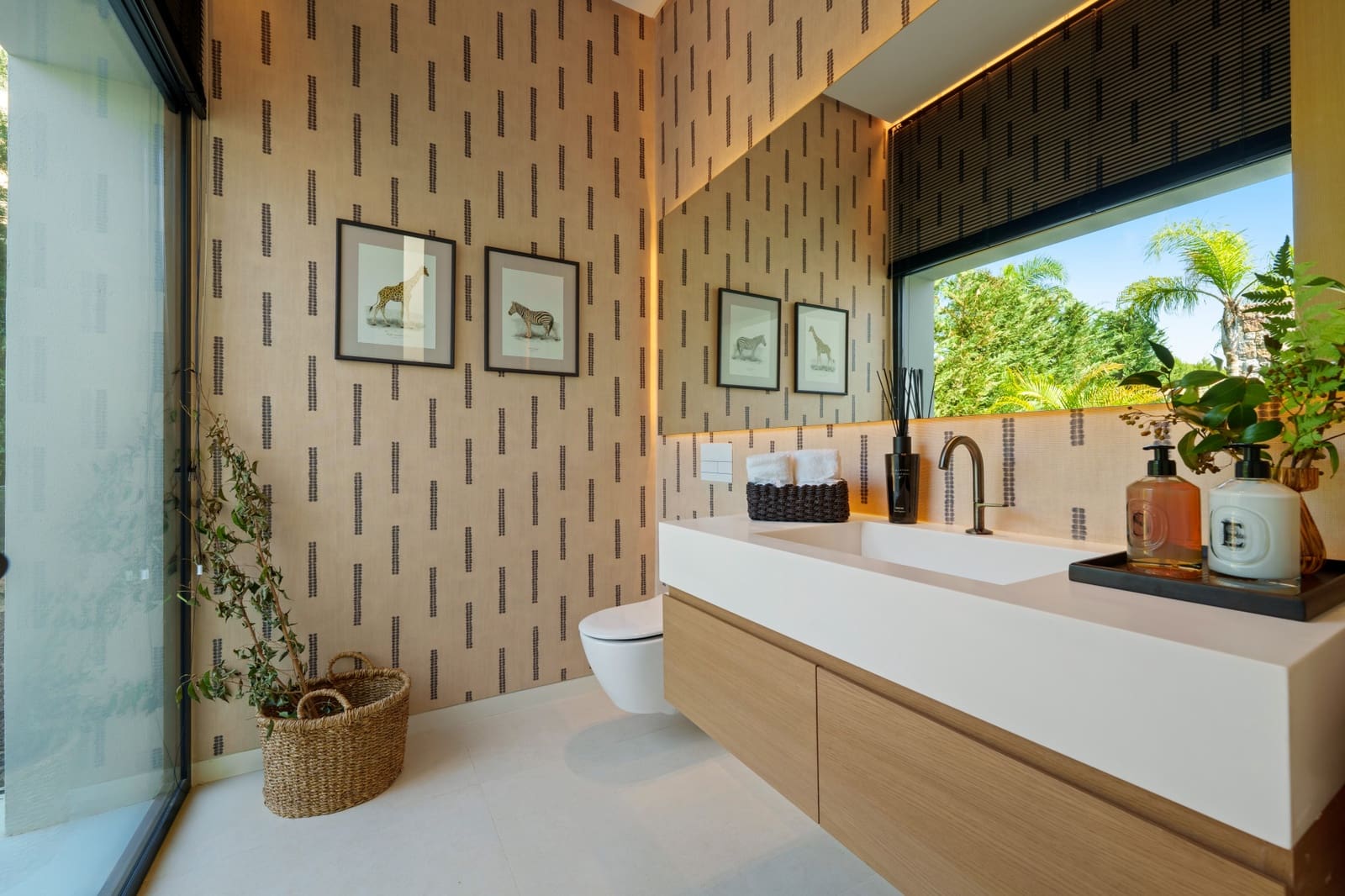 6 soverom Villa til salgs i Marbella med svømmebasseng garasje - € 8 650 000 (Ref: 9349130)