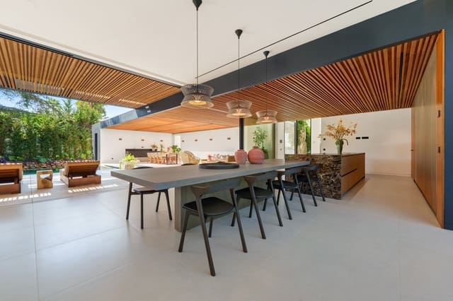 6 soverom Villa til salgs i Aloha Golf, Marbella med svømmebasseng garasje - € 8 650 000 (Ref: 9349130)