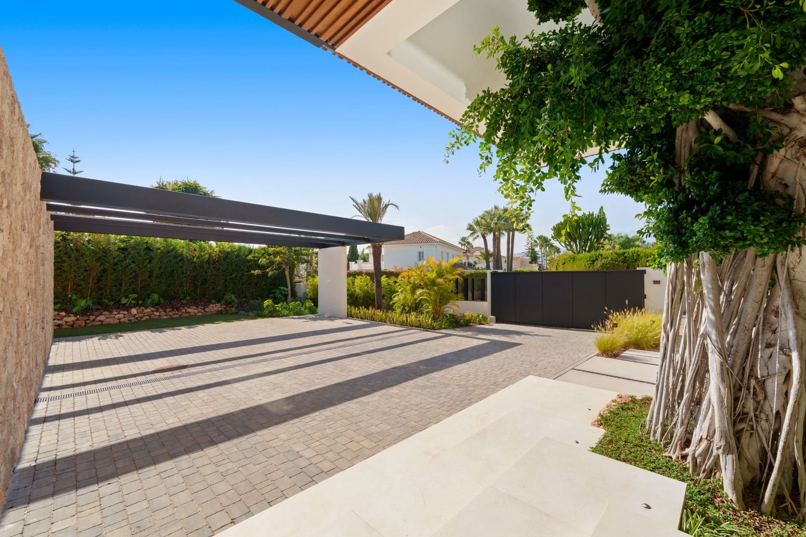 6 soveværelse Villa til salg i Marbella med swimmingpool garage - € 8.650.000 (Ref: 9349130)