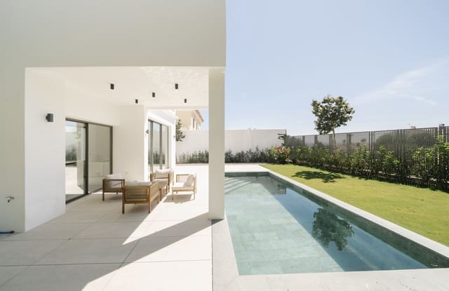 4 soveværelse Villa til salg i Guadalobón, Estepona med swimmingpool garage - € 1.695.000 (Ref: 9367062)