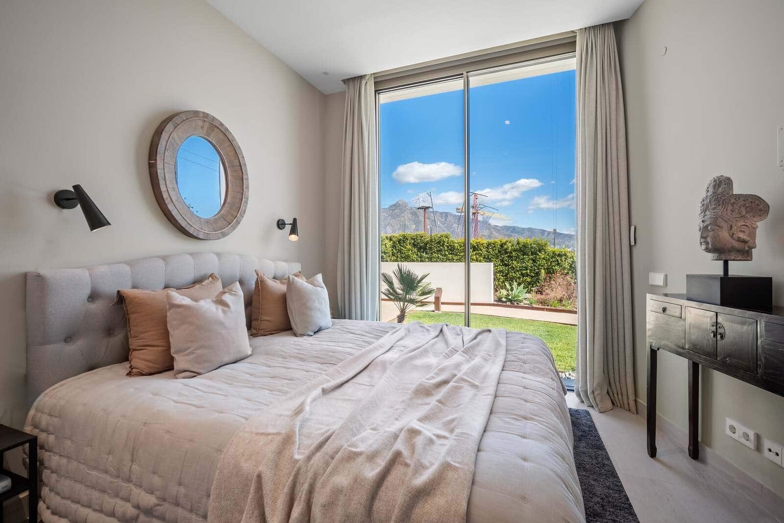 4 sovrum Semi-fristående Villa till salu i Marbella med pool garage - 4 450 000 € (Ref: 9375034)