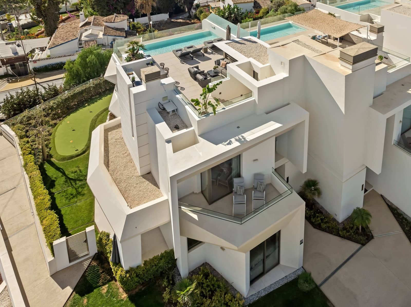 4 sovrum Semi-fristående Villa till salu i Marbella med pool garage - 4 450 000 € (Ref: 9375034)