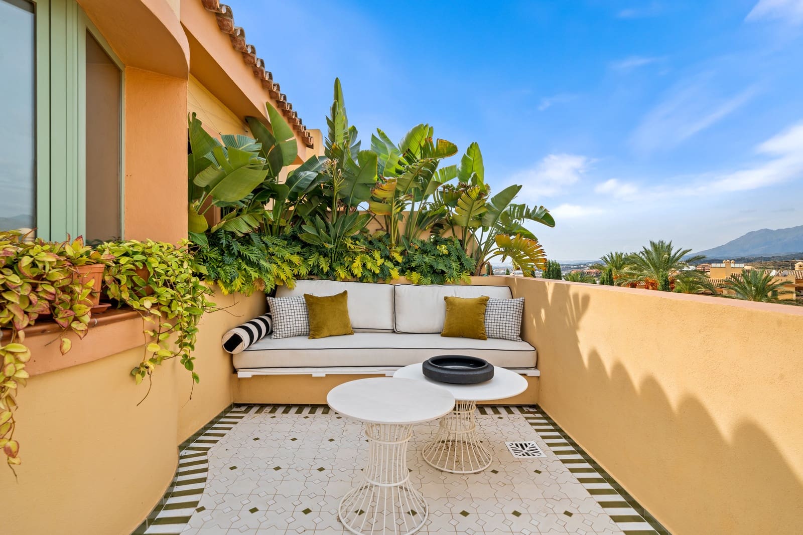 3 soverom Penthouse til salgs i Los Flamingos med svømmebasseng garasje - € 1 349 000 (Ref: 9378824)