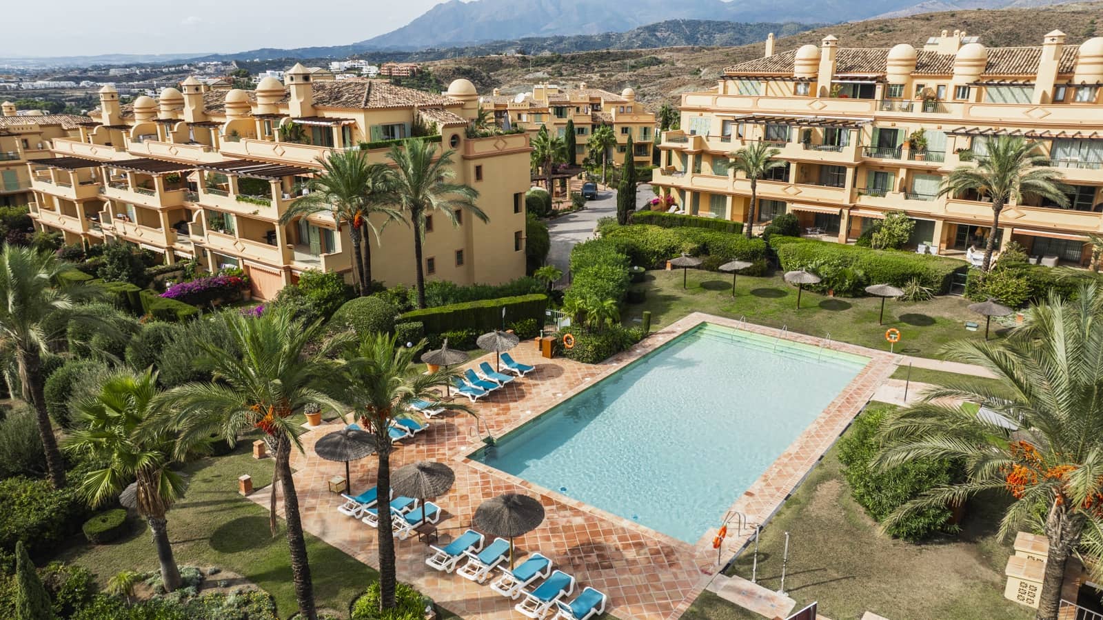 3 soverom Penthouse til salgs i Los Flamingos med svømmebasseng garasje - € 1 349 000 (Ref: 9378824)