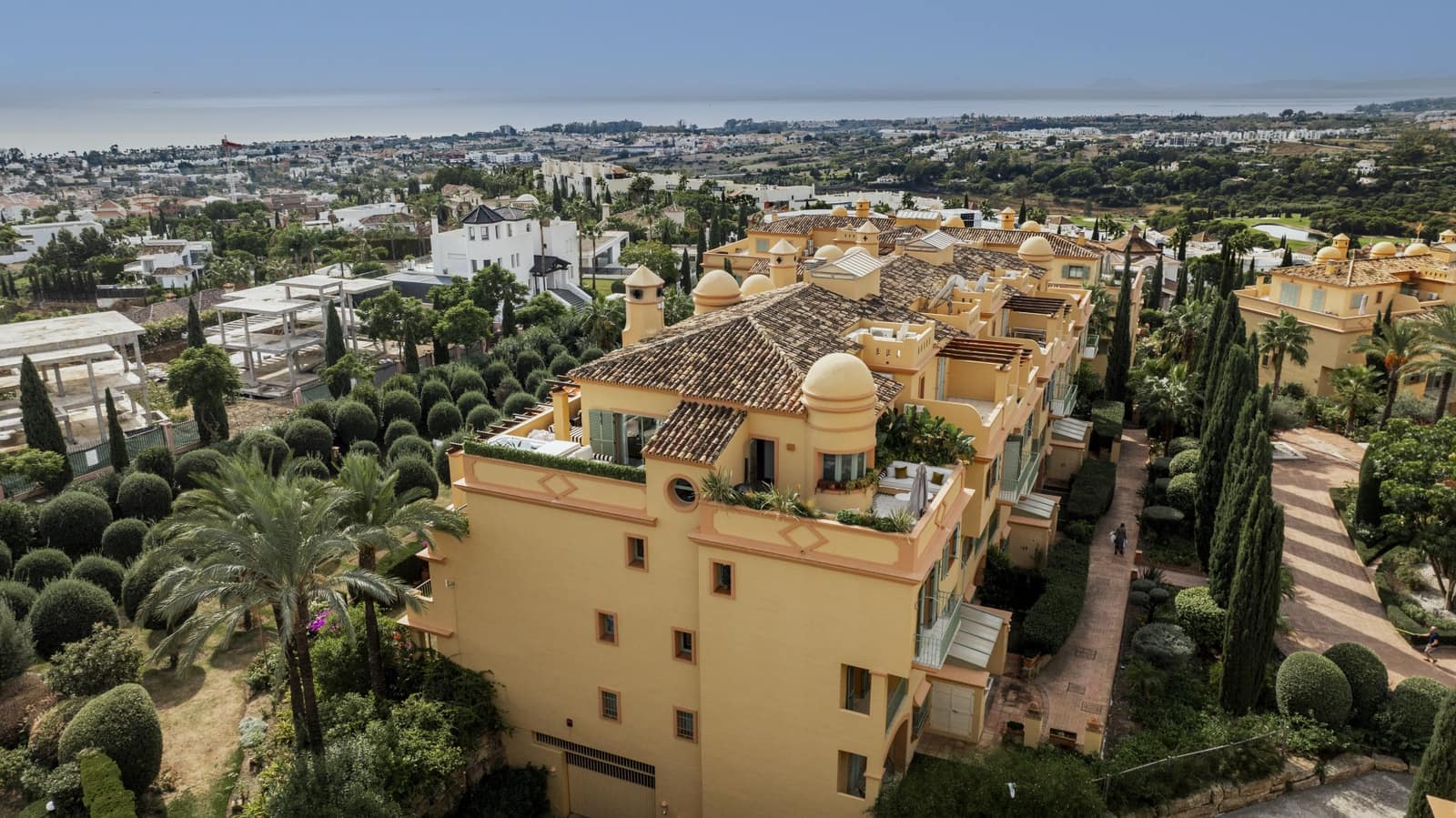 3 soveværelse Penthouse til salg i Los Flamingos med swimmingpool garage - € 1.349.000 (Ref: 9378824)