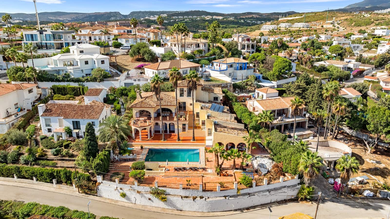 7 soveværelse Villa til salg i Buenas Noches med swimmingpool garage - € 1.840.000 (Ref: 9378825)