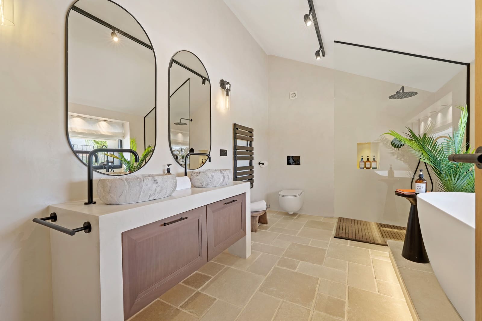 6 chambre Villa/Maison à vendre à Nueva Andalucia avec piscine garage - 11 950 000 € (Ref: 9385214)