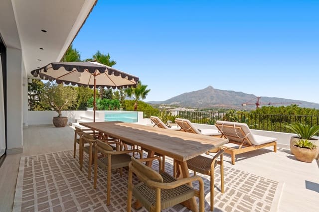 6 sypialnia Willa na sprzedaż w Las Brisas, Marbella z basenem garażem - 11 950 000 € (Ref: 9385214)