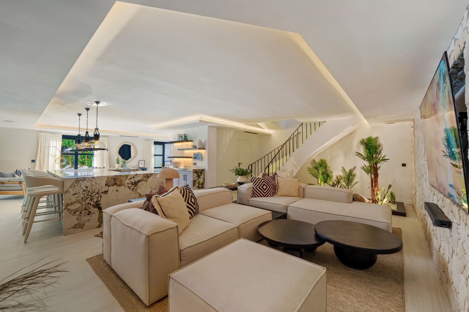 6 chambre Villa/Maison à vendre à Nueva Andalucia avec piscine garage - 11 950 000 € (Ref: 9385214)