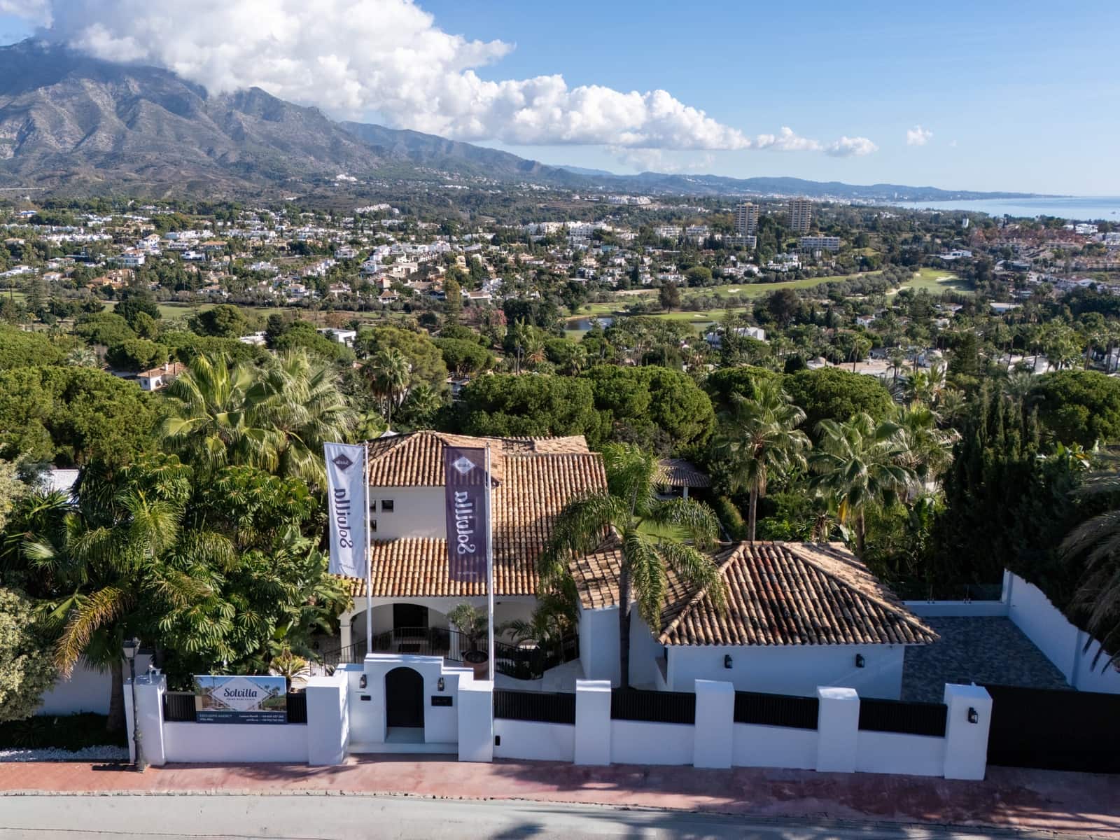 6 chambre Villa/Maison à vendre à Nueva Andalucia avec piscine garage - 11 950 000 € (Ref: 9385214)