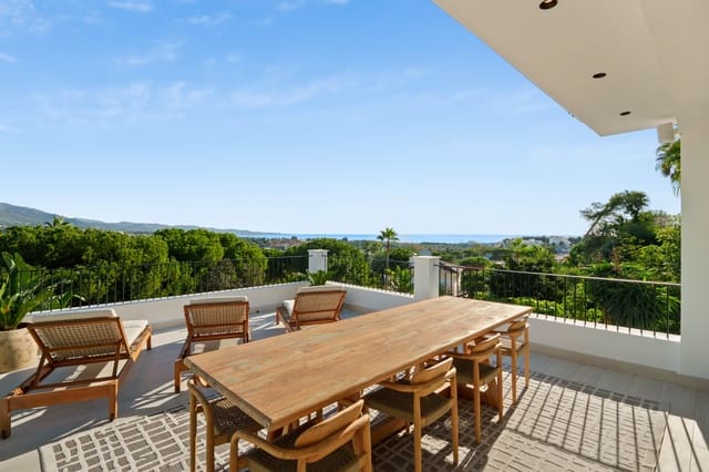 6 sypialnia Willa na sprzedaż w Las Brisas, Marbella z basenem garażem - 9 950 000 € (Ref: 9385214)