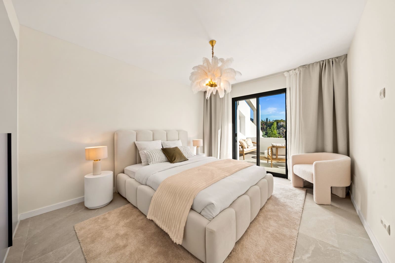 3 slaapkamer Appartement te koop in La Quinta met zwembad garage - € 899.000 (Ref: 9413764)