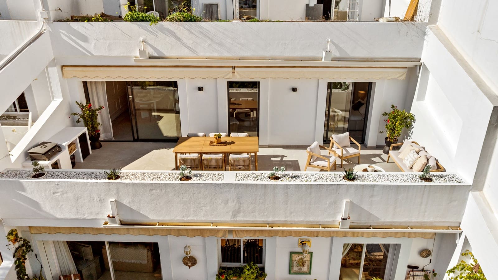3 slaapkamer Appartement te koop in La Quinta met zwembad garage - € 899.000 (Ref: 9413764)