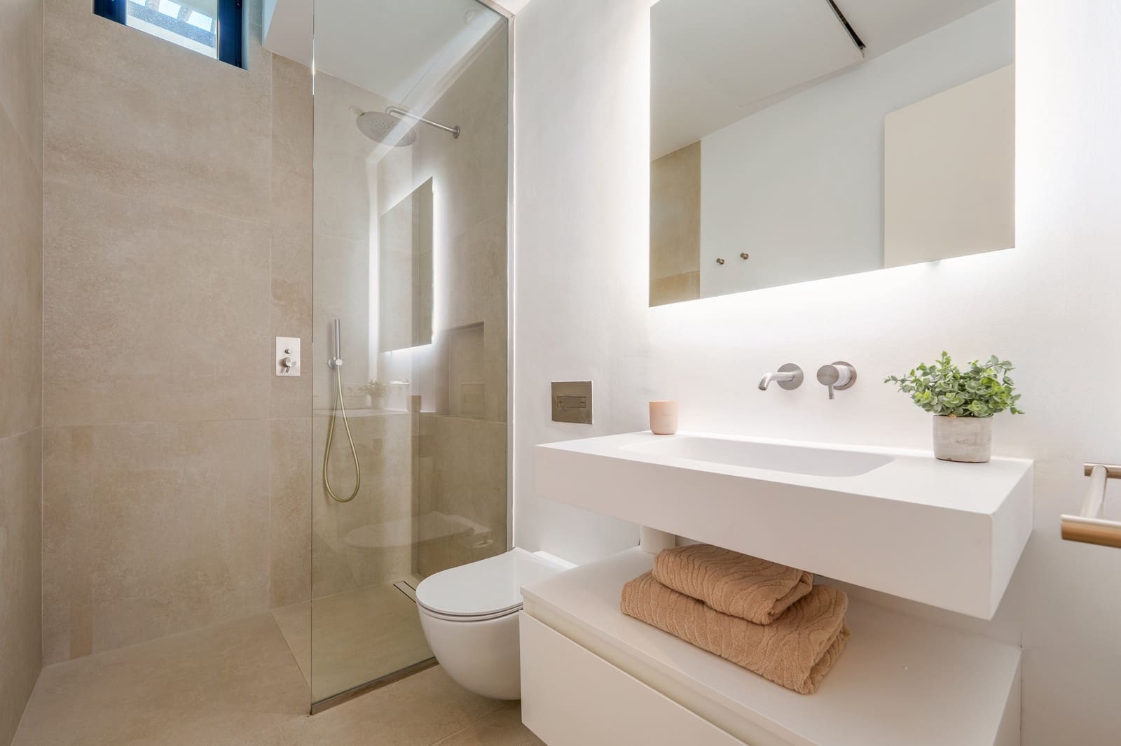 5 slaapkamer Villa te koop in Nueva Andalucia met zwembad garage - € 4.990.000 (Ref: 9415463)