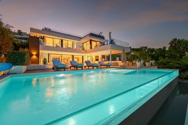 5 sypialnia Willa na sprzedaż w Las Brisas, Marbella z basenem garażem - 4 990 000 € (Ref: 9415463)