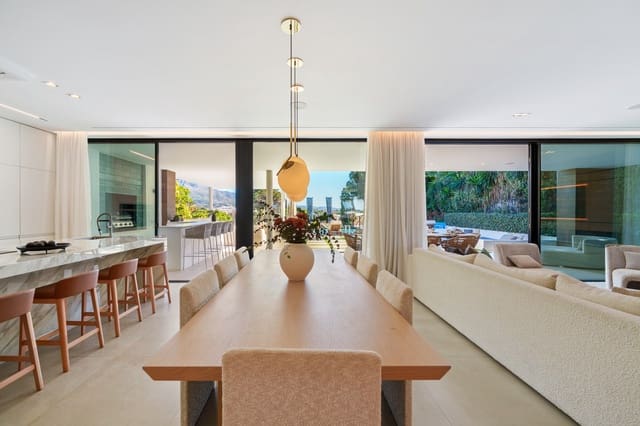 5 sypialnia Willa na sprzedaż w Las Brisas, Marbella z basenem garażem - 4 990 000 € (Ref: 9415463)