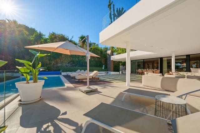 5 sypialnia Willa na sprzedaż w Las Brisas, Marbella z basenem garażem - 4 990 000 € (Ref: 9415463)