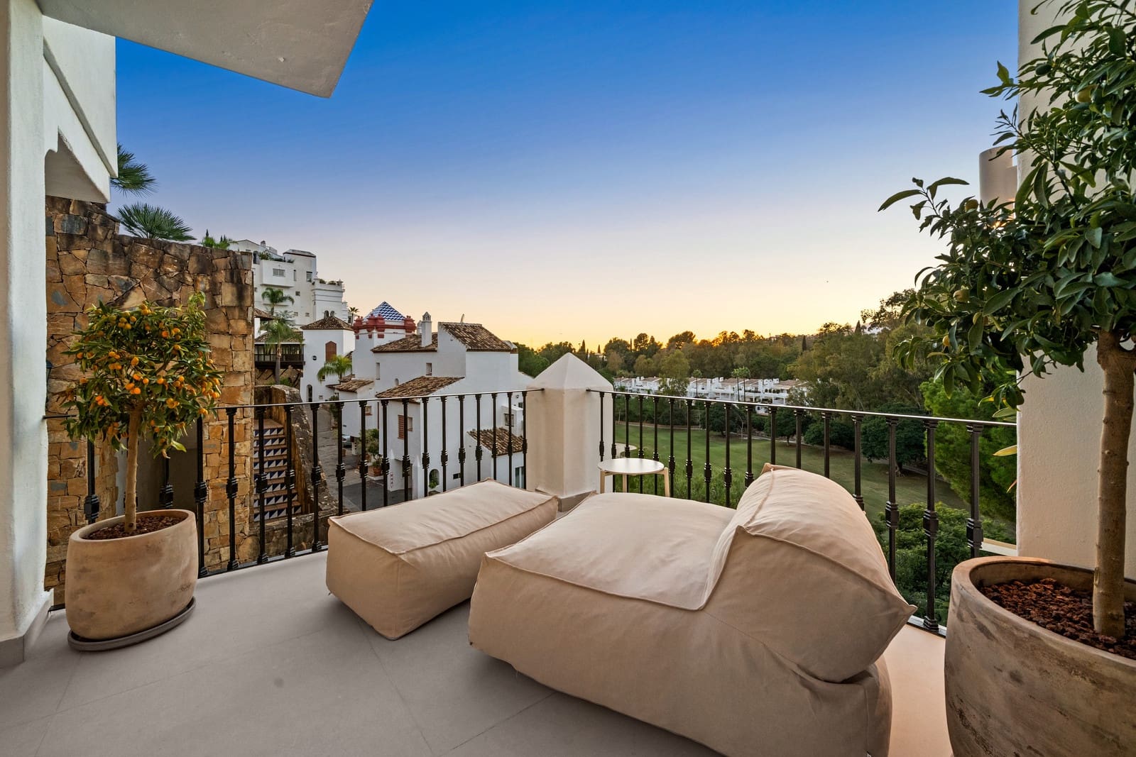 3 chambre Appartement à vendre à La Quinta avec piscine garage - 849 000 € (Ref: 9426951)