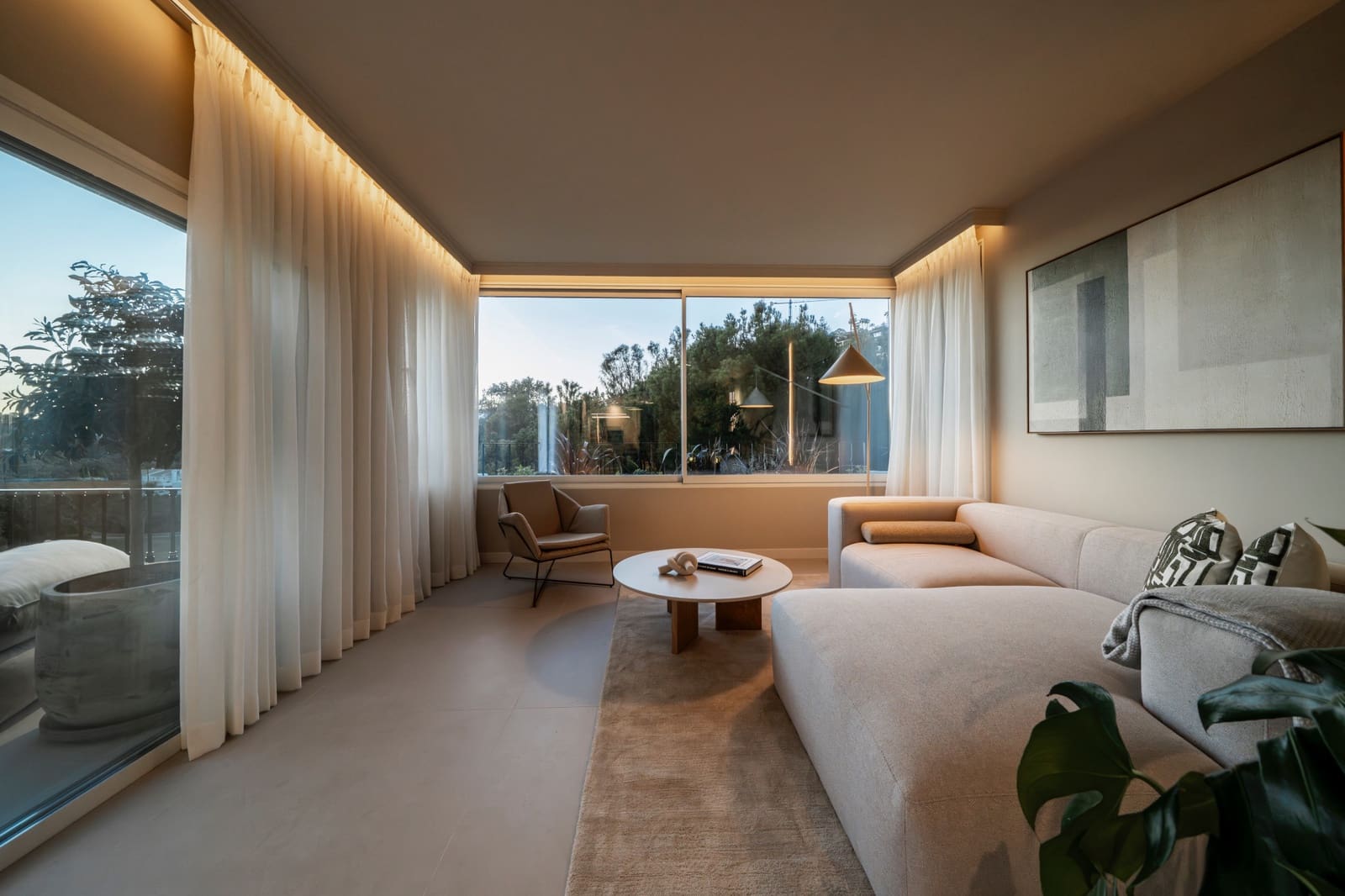 3 bedroom Apartment for sale in La Quinta with pool garage - € 849,000 (Ref: 9426951)