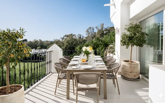 3 sovrum Lägenhet till salu i La Quinta, Benahavís med pool garage - 849 000 € (Ref: 9426951)