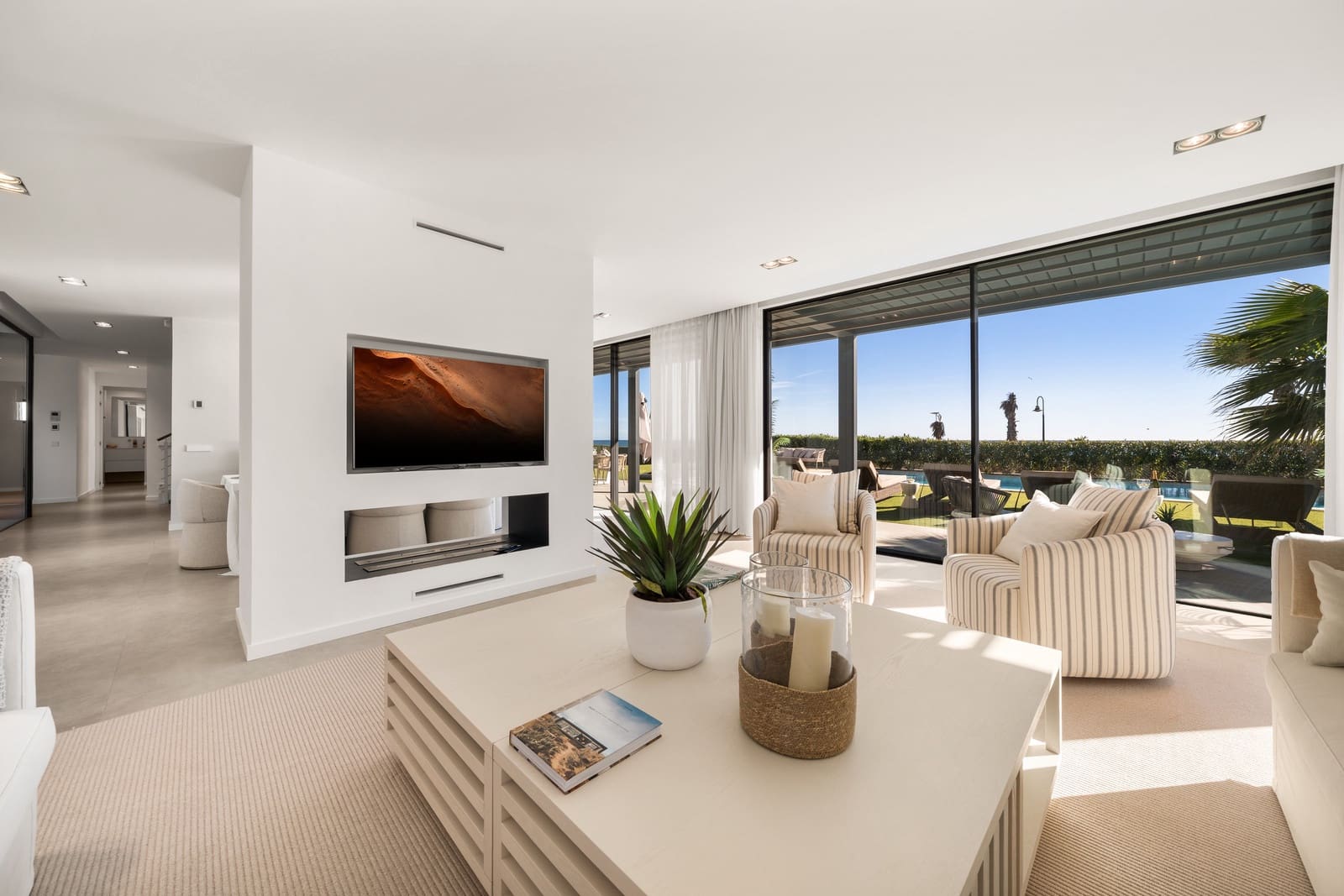 5 sypialnia Willa na sprzedaż w New Golden Mile z basenem garażem - 6 200 000 € (Ref: 9446122)