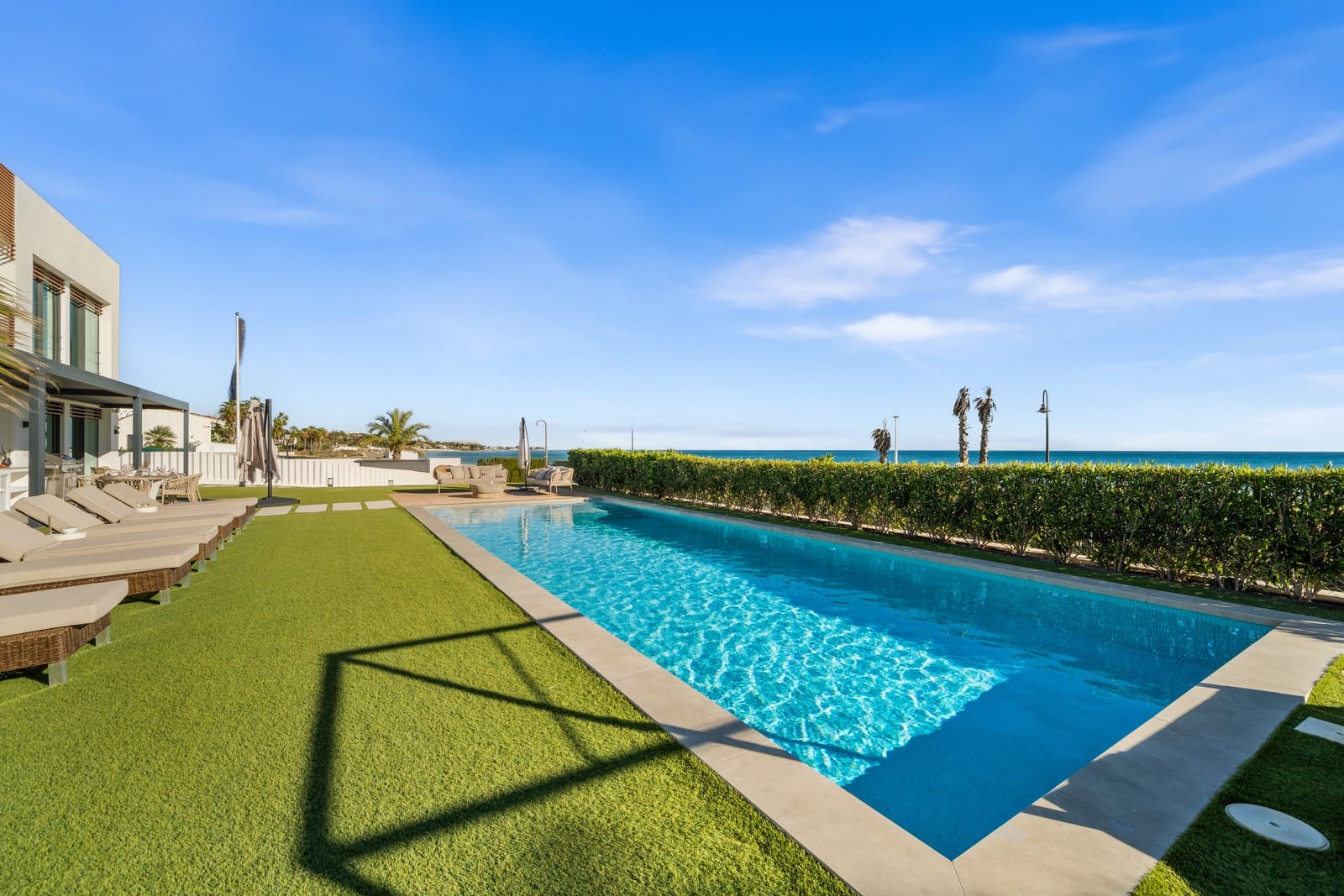 5 slaapkamer Villa te koop in Estepona met zwembad garage - € 5.995.000 (Ref: 9446122)