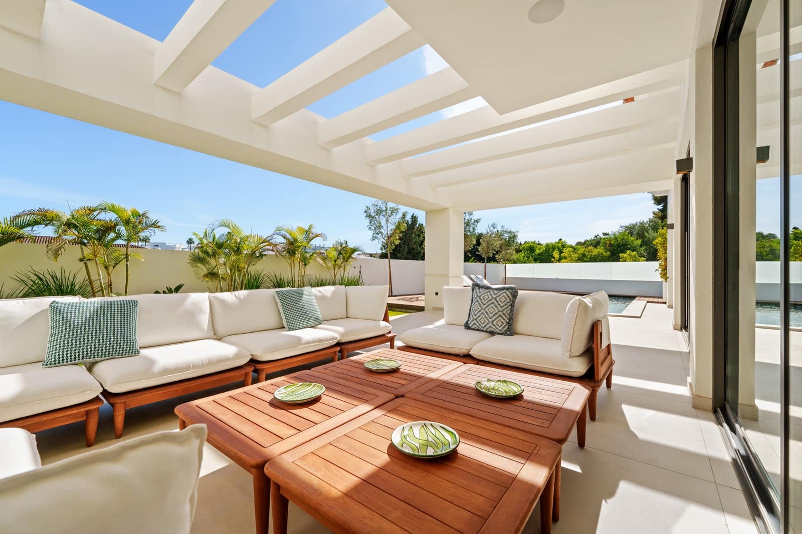 5 makuuhuone Huvila myytävänä paikassa San Pedro de Alcantara mukana uima-altaan 
autotalli - 4 580 000 € (Ref: 9518576)