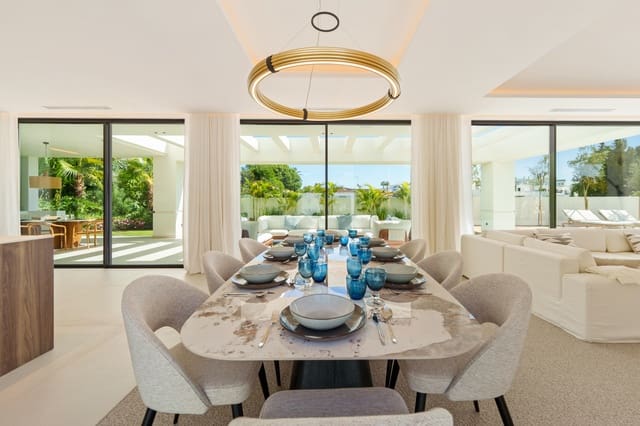 5 makuuhuone Huvila myytävänä paikassa Nueva Alcántara, Marbella mukana uima-altaan 
autotalli - 4 580 000 € (Ref: 9518576)