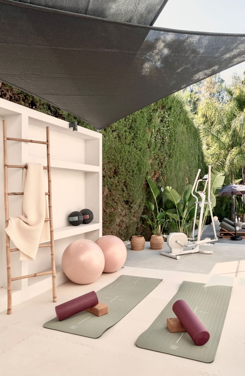 5 slaapkamer Villa te koop in Nueva Andalucia met zwembad garage - € 4.290.000 (Ref: 9551053)