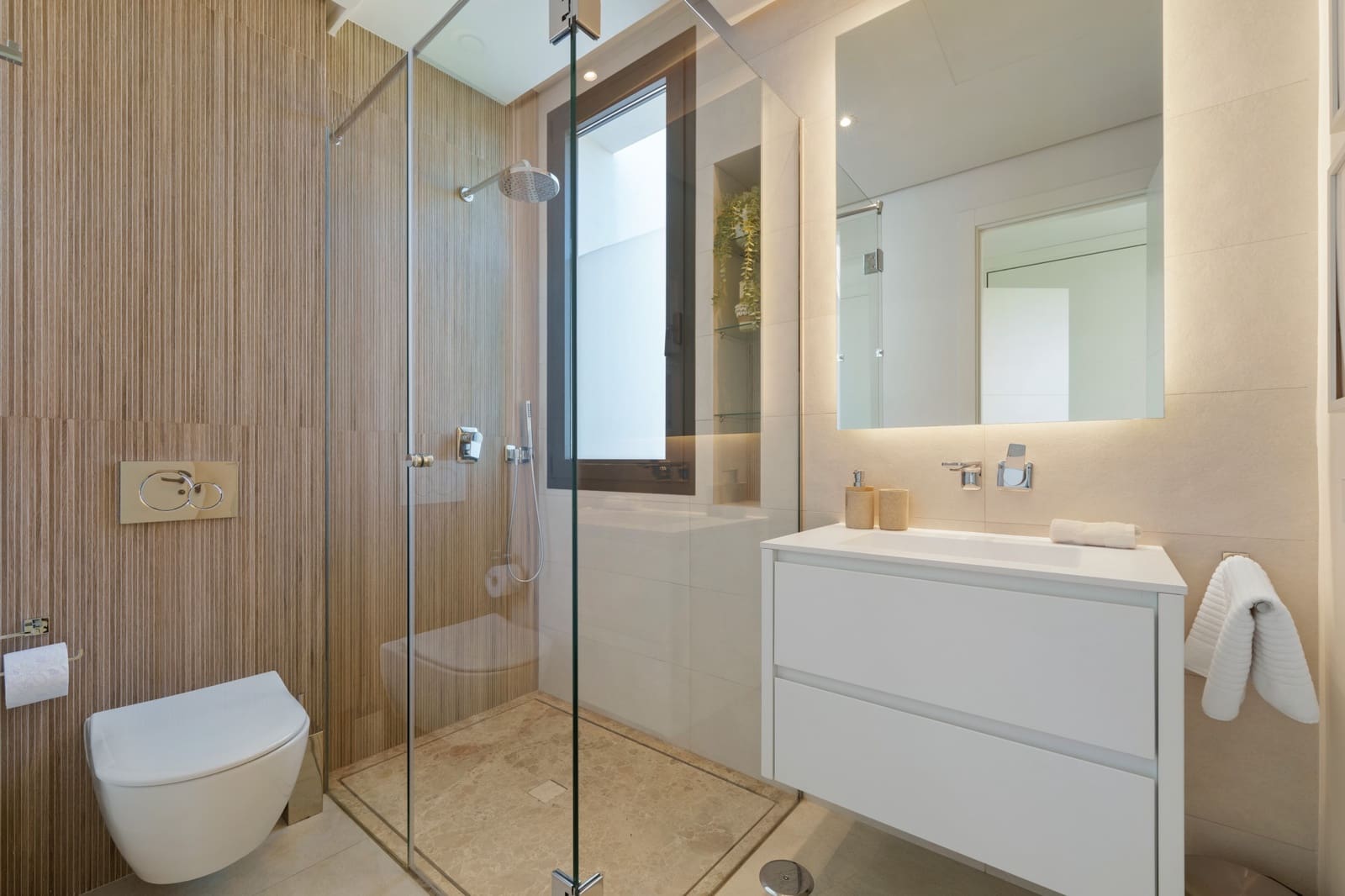 6 makuuhuone Huvila myytävänä paikassa Golden Mile mukana uima-altaan 
autotalli - 5 900 000 € (Ref: 9574072)