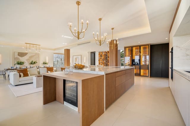 6 chambre Villa/Maison à vendre à Los Naranjos, Marbella avec piscine garage - 6 850 000 € (Ref: 9574073)