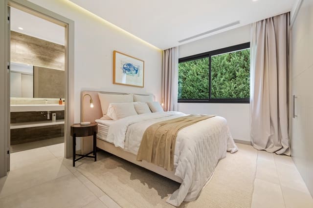 5 soverom Villa til salgs i Puerto Banus, Marbella med svømmebasseng garasje - € 4 895 000 (Ref: 9574074)