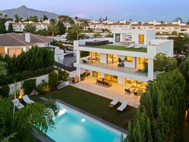5 chambre Villa/Maison à vendre à Puerto Banus, Marbella avec piscine garage - 4 895 000 € (Ref: 9574074)