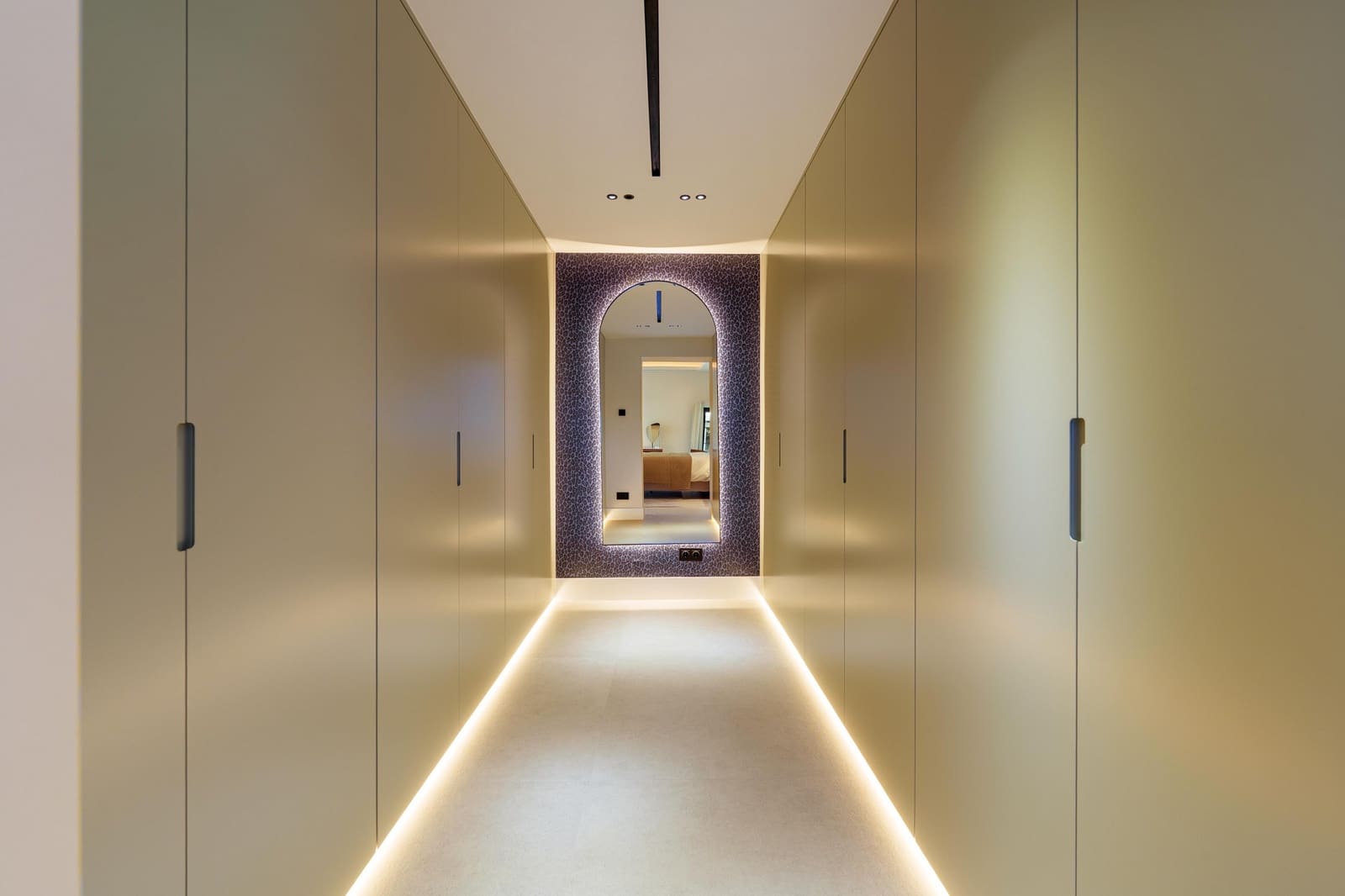 5 slaapkamer Villa te koop in Puerto Banus met zwembad garage - € 6.500.000 (Ref: 9574075)