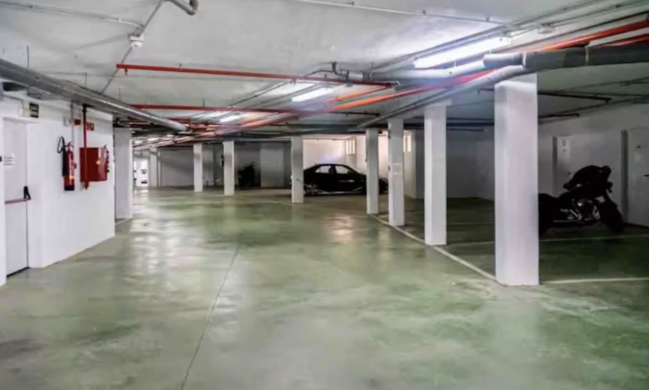 1 sypialnia Apartament do wynajęcia w Marbella z garażem - 1 800 € (Ref: 9683398)