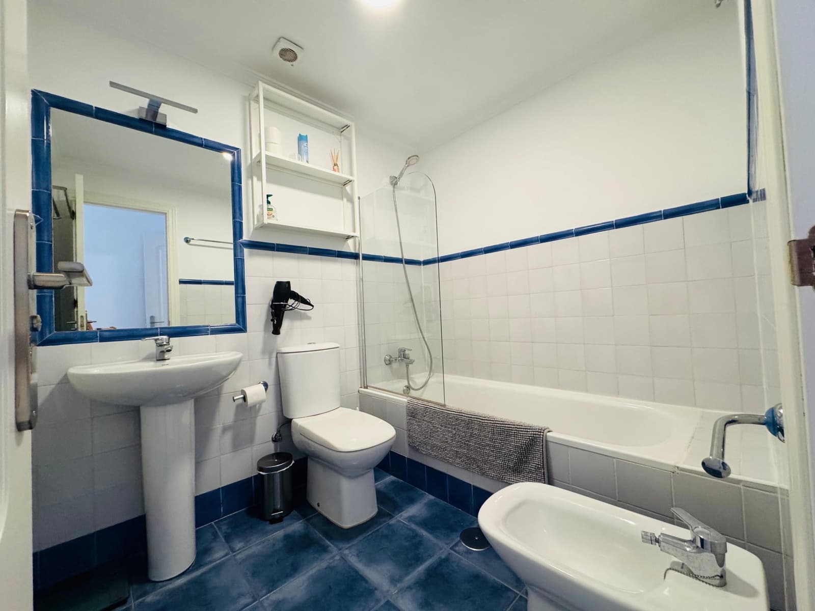 2 Zimmer Apartment zu vermieten in Bel-Air mit Pool - 2.200 € (Ref: 9683400)