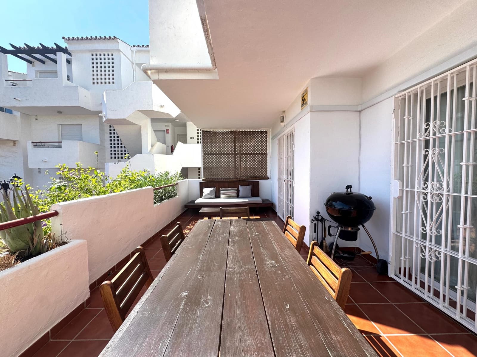 2 Zimmer Apartment zu vermieten in Bel-Air mit Pool - 2.200 € (Ref: 9683400)