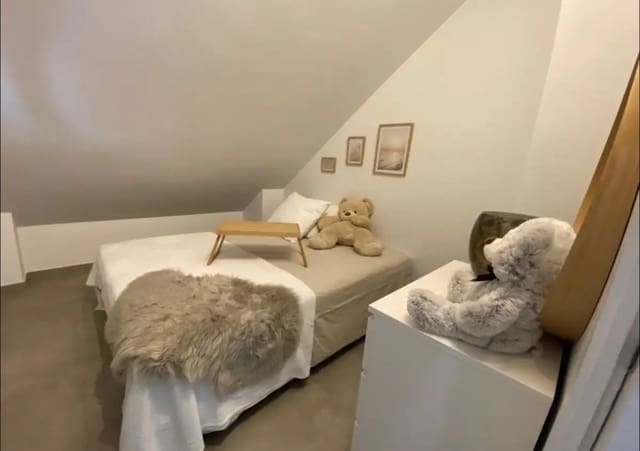 Ático de 4 habitaciones en Marbella en alquiler con piscina garaje - 5.000 € (Ref: 9683401)