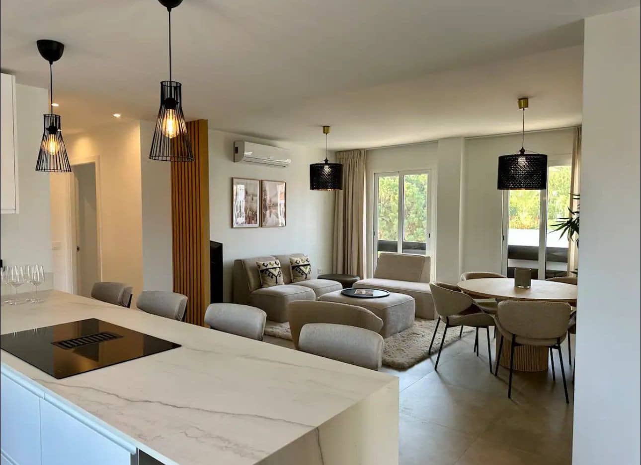 Ático de 4 habitaciones en Marbella en alquiler con piscina garaje - 5.000 € (Ref: 9683401)